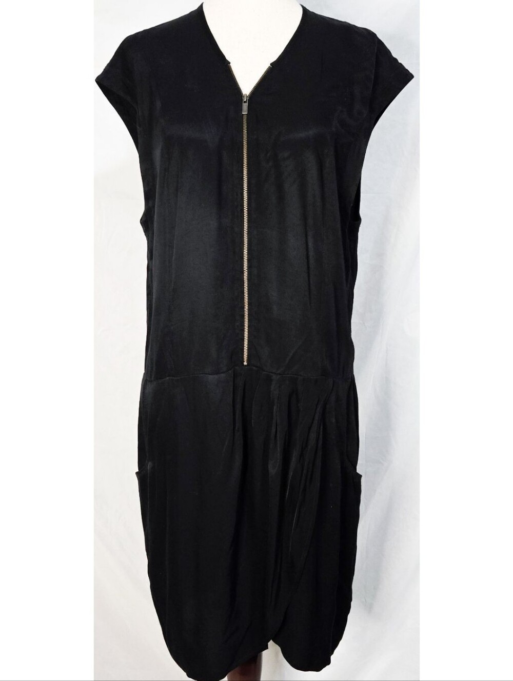 The Kooples Black Shift Dress Zipper Avant Garde Classic V Neck Short Sleeve